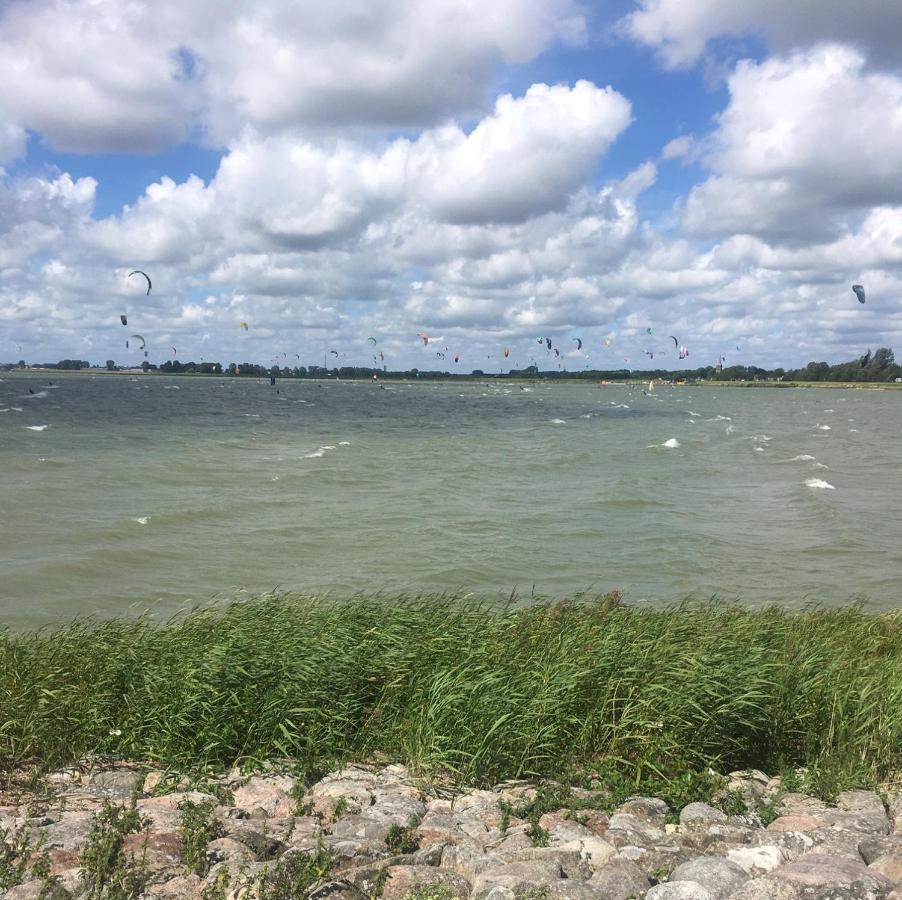 WijdenesLekerweg 32公寓 外观 照片